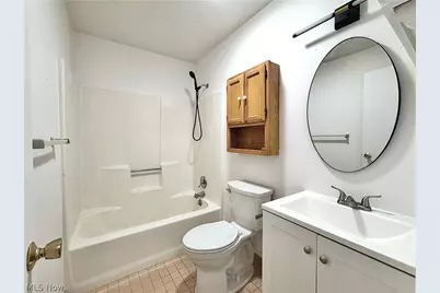 1900 Grove Court #307, Loveland, OH 44113 - Photo 4