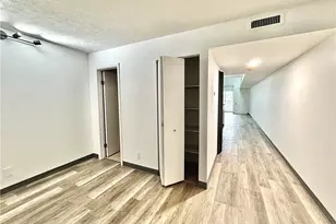 1900 Grove Ct, Loveland, OH 44113 - Photo 2