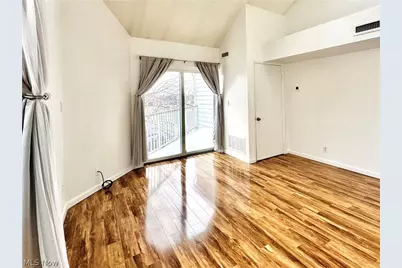 1900 Grove Court #405, Loveland, OH 44113 - Photo 4