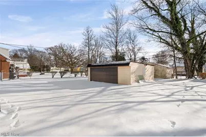 19608 Kings Highway, Warrensville Heights, OH 44122 - Photo 32