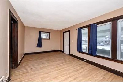 443 W Thornton Street W, Akron, OH 44307 - Photo 4