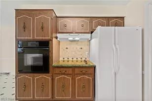 5229 Evergreen Dr, North Olmsted, OH 44070 - Photo 28