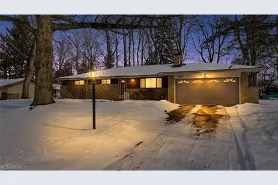 5229 Evergreen Drive, North Olmsted, OH 44070 - Photo 2