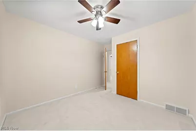 5229 Evergreen Drive, North Olmsted, OH 44070 - Photo 38