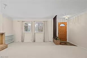 5229 Evergreen Dr, North Olmsted, OH 44070 - Photo 10