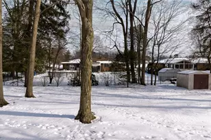 5229 Evergreen Dr, North Olmsted, OH 44070 - Photo 8