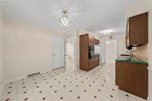 5229 Evergreen Dr, North Olmsted, OH 44070 - Photo 26