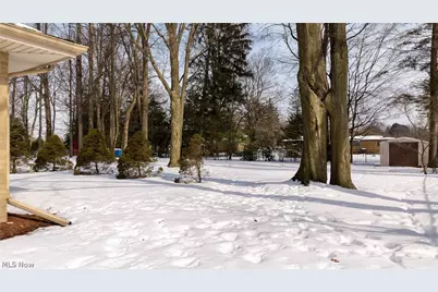 5229 Evergreen Drive, North Olmsted, OH 44070 - Photo 4