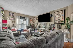 2127 W 100th St, Loveland, OH 44102 - Photo 8