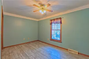 48276 Dyke Rd, Negley, OH 44441 - Photo 16