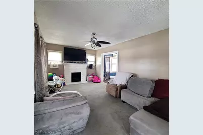 2407 Southway Street SW, Massillon, OH 44646 - Photo 10