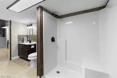 5247 Birchmont Avenue SW, Canton, OH 44706 - Photo 40