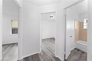 643 E 261st St, Euclid, OH 44132 - Photo 16