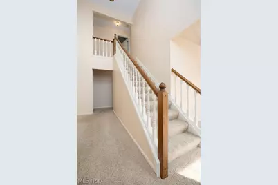 1605 Chapman Way #14, Grandview Heights, OH 44147 - Photo 6
