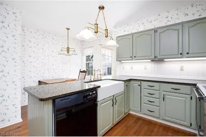 1605 Chapman Way #14, Grandview Heights, OH 44147 - Photo 14