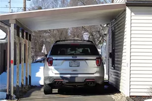 3843 Roosevelt Ave NE, Canton, OH 44705 - Photo 2