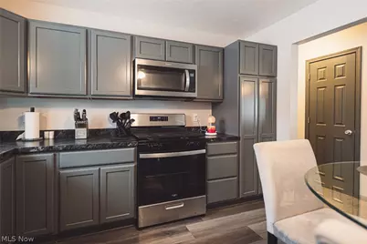 644 Chapel Lane, Campbell, OH 44405 - Photo 8