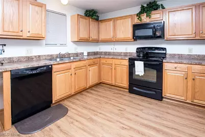 2343 18th Street SW, Akron, OH 44314 - Photo 4