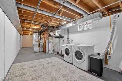 4586 Everhart Drive, Green, OH 44720 - Photo 30