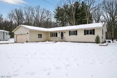 4586 Everhart Drive, Green, OH 44720 - Photo 4