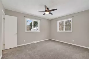 4586 Everhart Dr, Green, OH 44720 - Photo 16