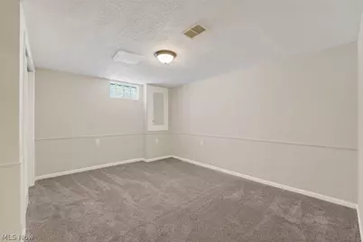 4586 Everhart Drive, Green, OH 44720 - Photo 26