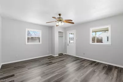 27190 Zeman Avenue, Euclid, OH 44132 - Photo 24