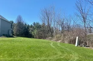 2000 Baintree Ct, Brunswick Hills, OH 44212 - Photo 4