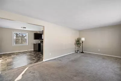 136 S Metzger Avenue, Rittman, OH 44270 - Photo 6