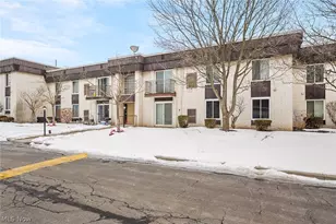 8405 N Akins Rd, North Royalton, OH 44133 - Photo 2