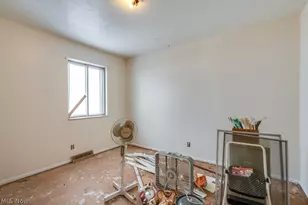 697 Ocean Ave, Akron, OH 44310 - Photo 10