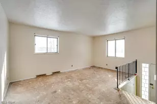 697 Ocean Ave, Akron, OH 44310 - Photo 2