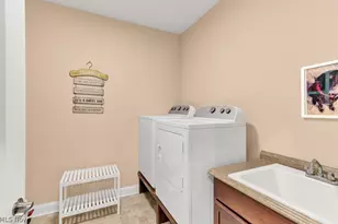 9937 Southwyck Ave NW, North Canton, OH 44720 - Photo 28