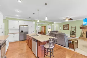 9937 Southwyck Ave NW, North Canton, OH 44720 - Photo 8