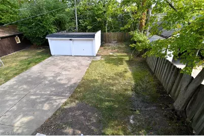 2203 Brockway Road, University Heights, OH 44118 - Photo 22