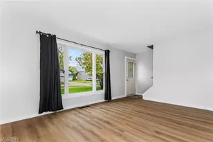 29070 W Willowick Dr, Willowick, OH 44095 - Photo 30