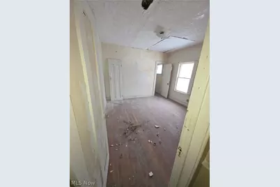 1501 E 174H, Loveland, OH 44110 - Photo 4