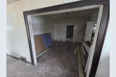 1501 E 174H, Loveland, OH 44110 - Photo 6