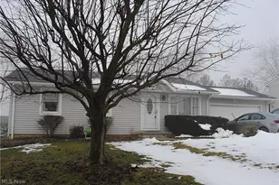 876 Hadcock Rd, Brunswick, OH 44212 - Photo 2