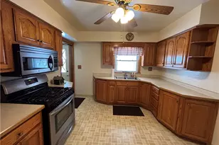 1924 Westwood Dr NW, Warren, OH 44485 - Photo 6