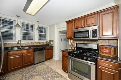 3049 Berkshire Road, Cleveland Heights, OH 44118 - Photo 14