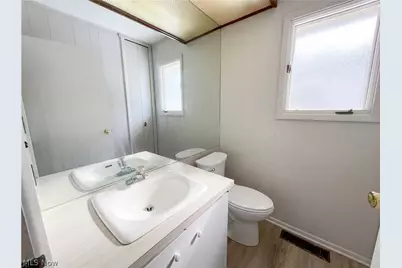 5896 Mills Creek Lane, North Ridgeville, OH 44039 - Photo 14