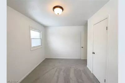 832 S Logan Street, Elyria, OH 44035 - Photo 10