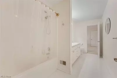 38595 Flanders Drive, Solon, OH 44139 - Photo 28