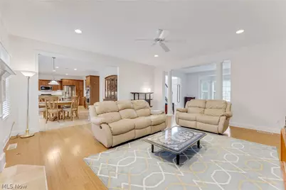 38595 Flanders Drive, Solon, OH 44139 - Photo 10