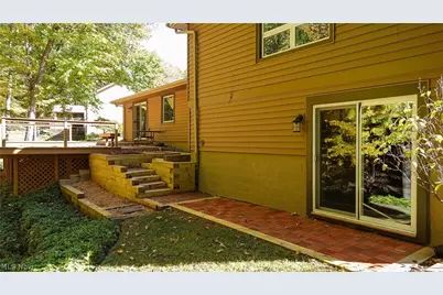 8266 Pebble Creek Court, Chagrin Falls, OH 44023 - Photo 38