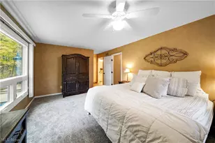 8266 Pebble Creek Ct, Chagrin Falls, OH 44023 - Photo 18