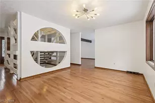 680 Rocky Hollow Dr, Akron, OH 44313 - Photo 14