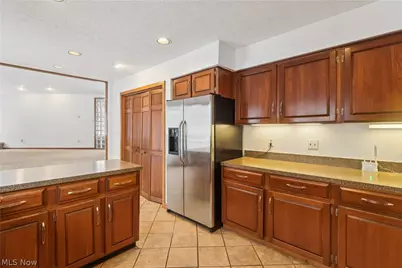 680 Rocky Hollow Drive, Akron, OH 44313 - Photo 10