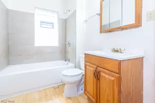 917 Helmsdale Rd, Cleveland Heights, OH 44112 - Photo 26